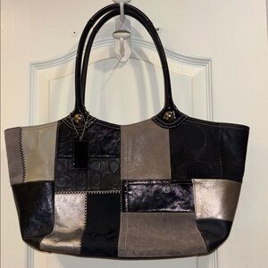 COACH BLEECKER LEGACY SIGNATURE PATCHWORK TOTE BLACK TAN GRAY METALLIC SUEDE
